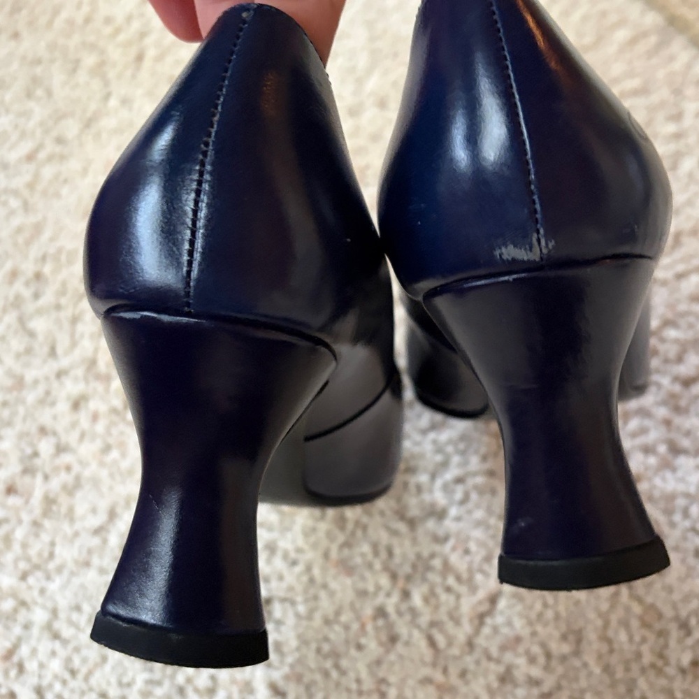 John Fluevog Big Presence Davis Classy Loafer Heels Black & Blue Leather 9.5 - Picture 10 of 13